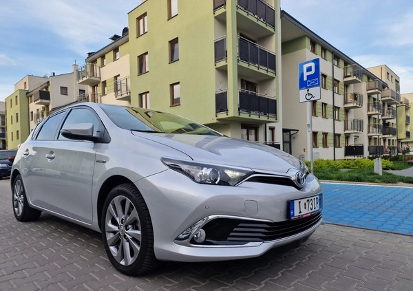 Toyota Auris cena 51900 przebieg: 130000, rok produkcji 2015 z Kraków małe 631